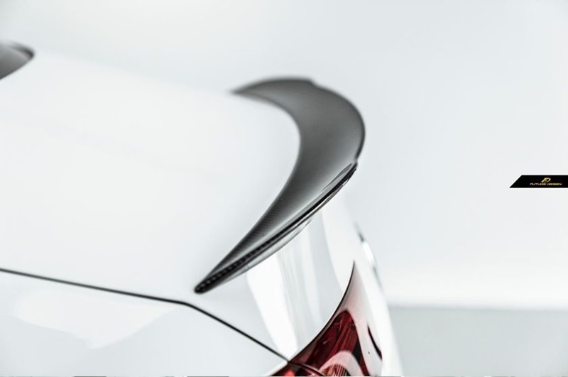 W118 - ED1 style Carbon Trunk Spoiler 005